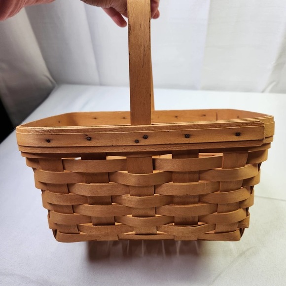 Vintage 2000 Longaberger Woven Rectangular Picnic Basket With Handle Brown - Picture 4 of 11